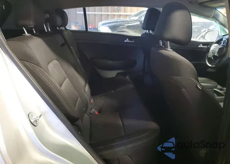 2017 Kia Sportage Lx z USA, uszkodzony, nr VIN KNDPM3AC1H7234308